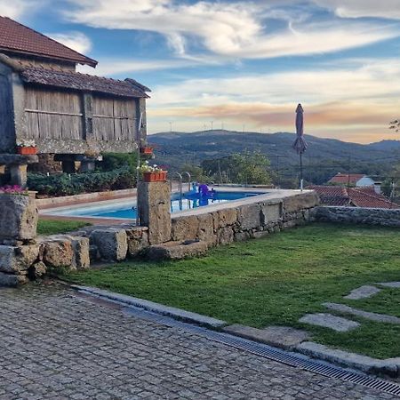 Casa Entre-Palheiros E Casa Do Canastro Montalegre Exterior foto